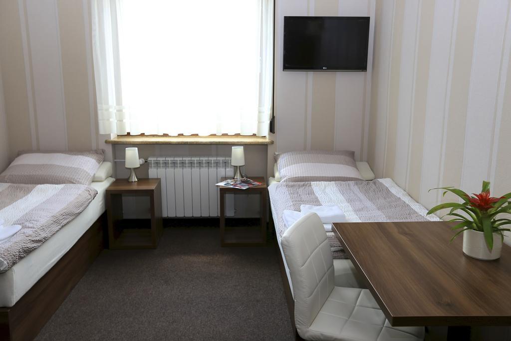 10 Bed And Breakfast Poznan Ruang foto